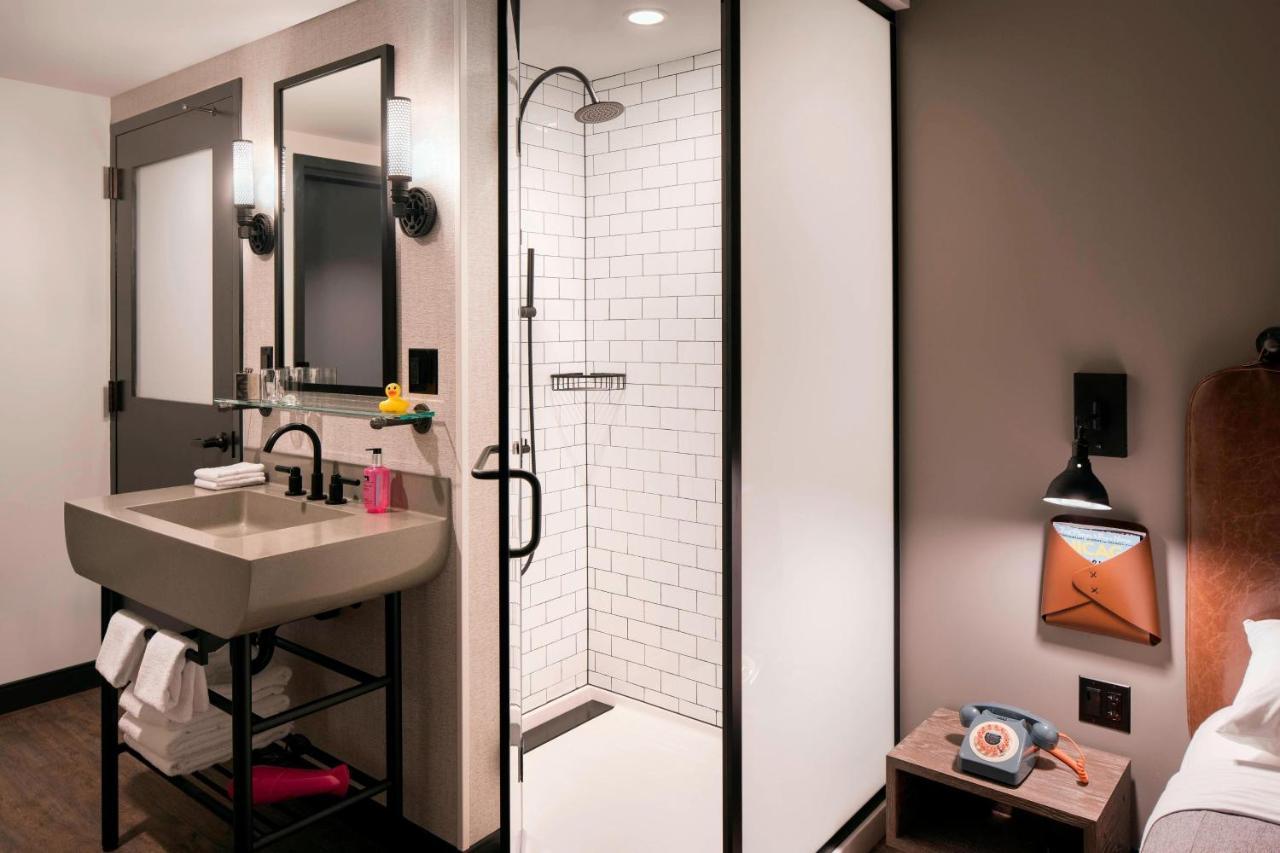 Moxy Chicago Downtown Hotel Екстериор снимка