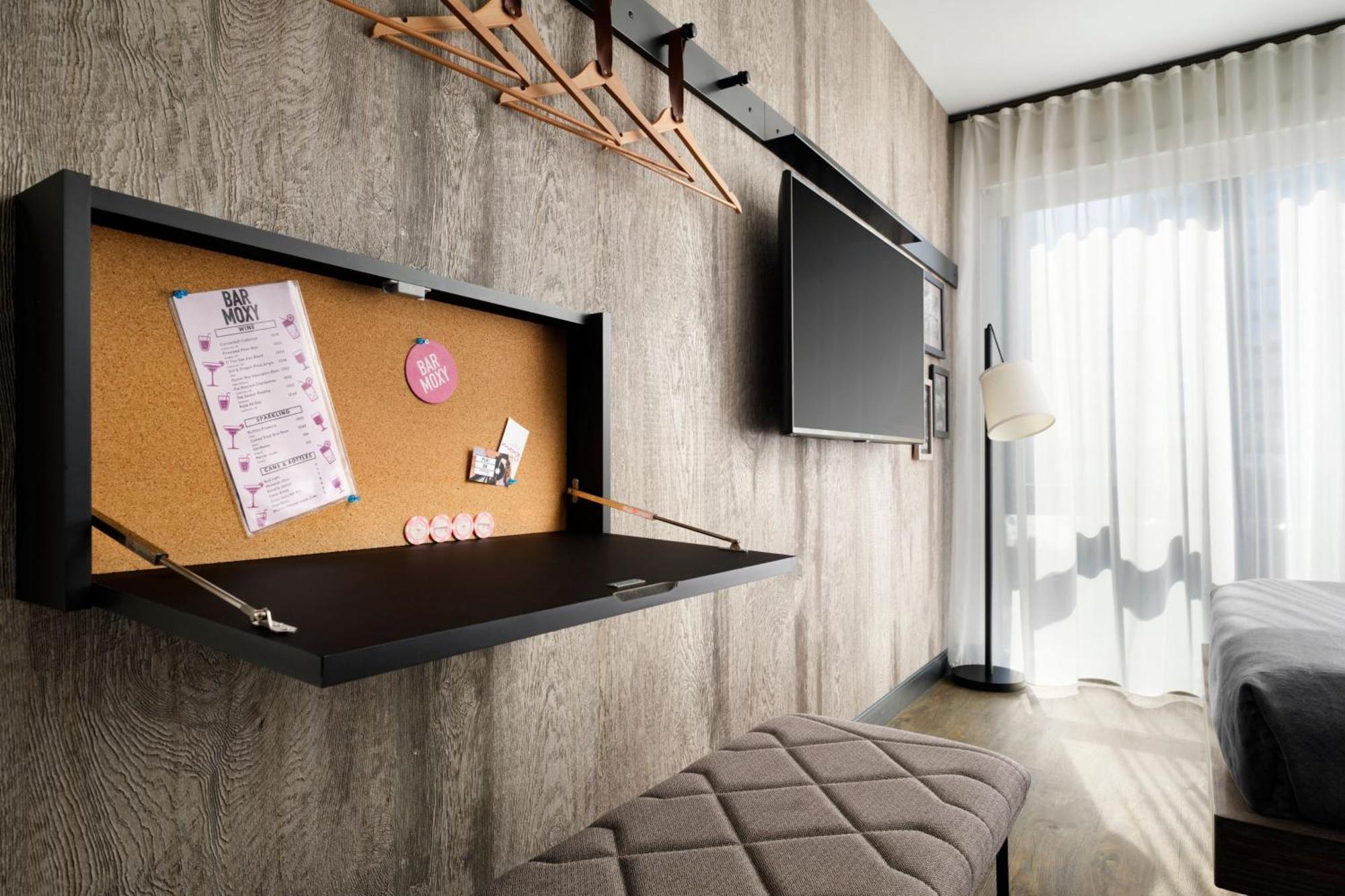 Moxy Chicago Downtown Hotel Екстериор снимка