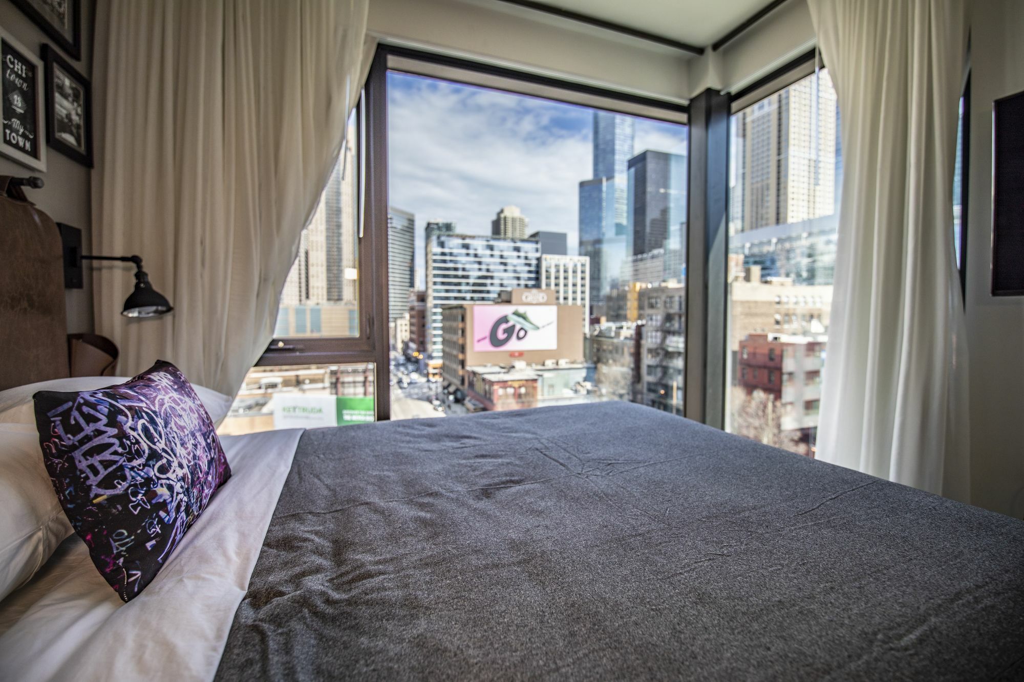 Moxy Chicago Downtown Hotel Екстериор снимка